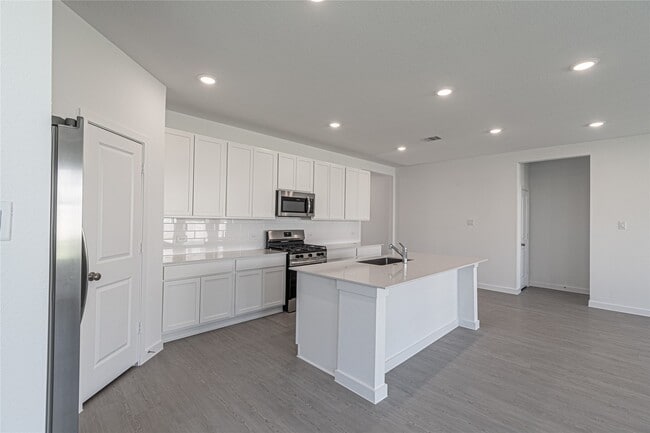Building Photo - 3022 Palm Branch Dr