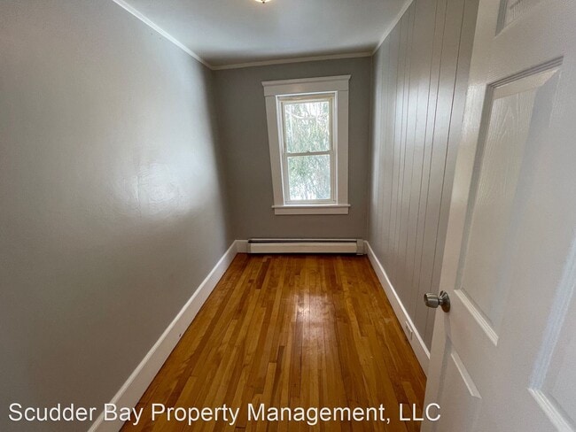 Building Photo - 3 br, 1.5 bath House - 22 Rob Roy Rd.