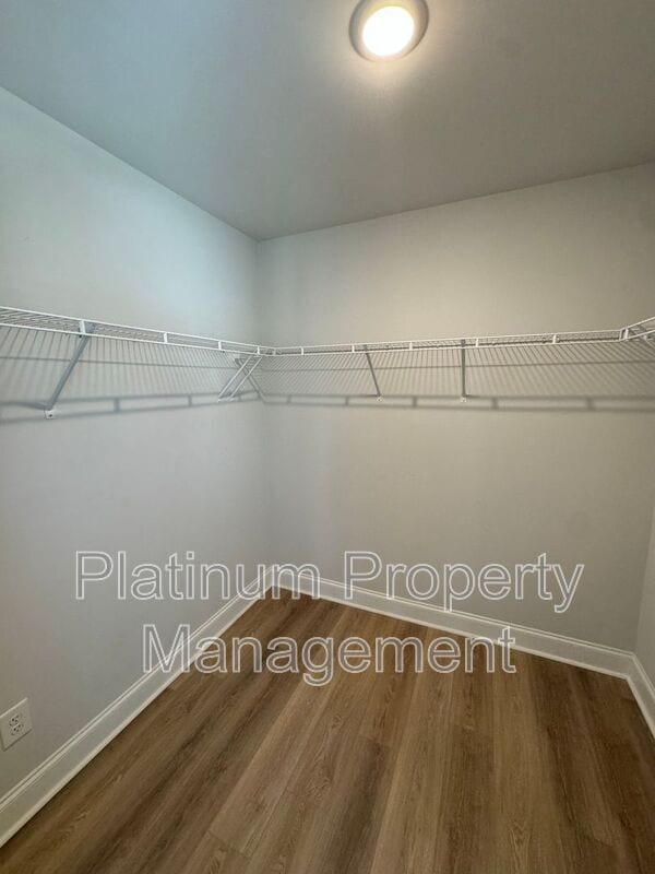 Building Photo - 1592 Laurel Blossom Walk
