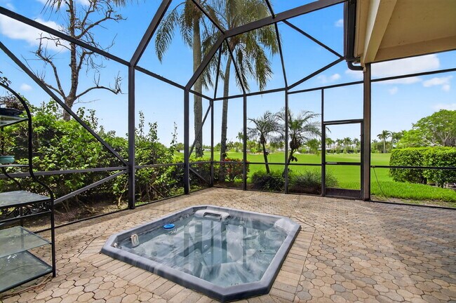 Building Photo - 4465 Barclay Fair Way