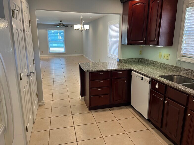 Kitchen - 6803 Louisville St