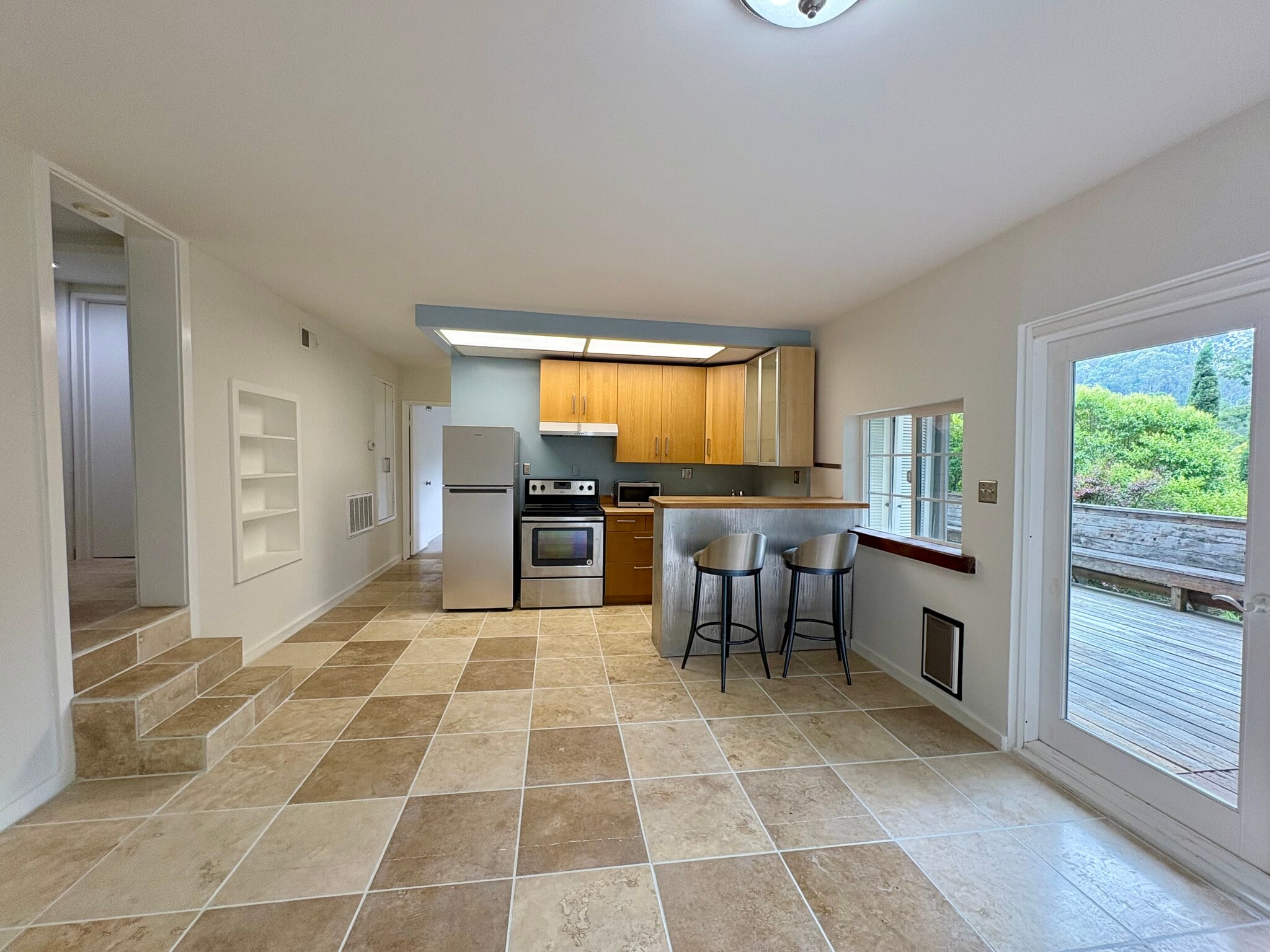 Building Photo - 5671 Cabot Dr