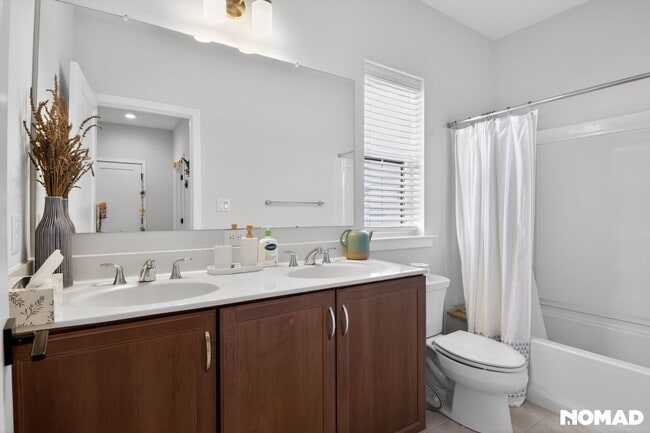 Building Photo - Near-New 5BR Home in Appoquinimink School District