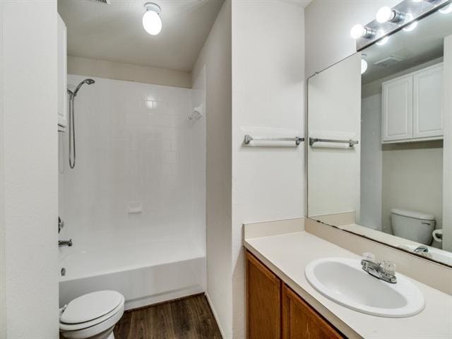 Building Photo - 4212 Falcon Dr