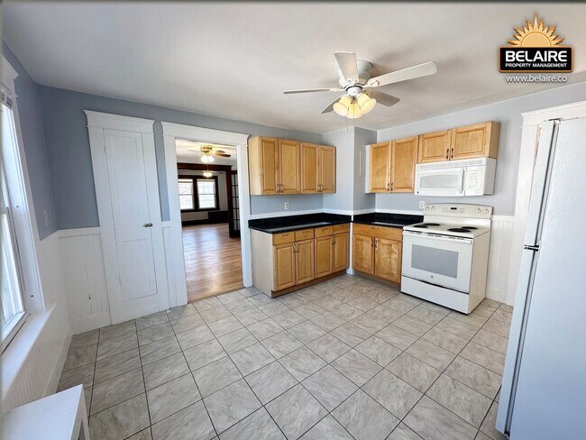 Building Photo - 107 2nd St