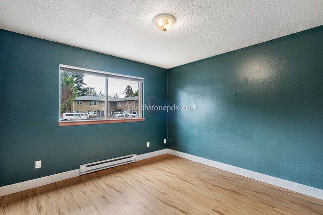 Building Photo - Updated 2 BD | 1 BA in King Arthur Court A...