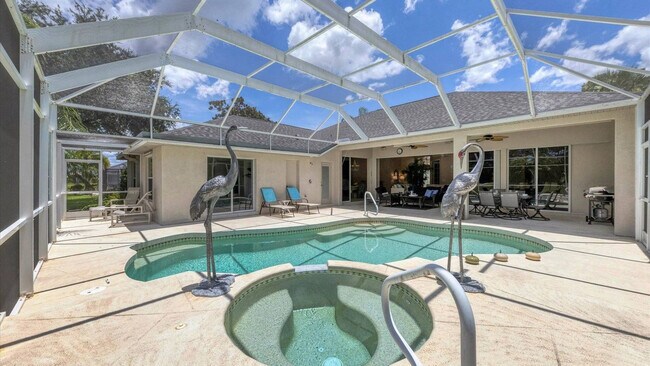Building Photo - 974 Rotonda Cir
