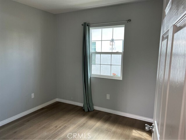 Building Photo - 376 N Lime St