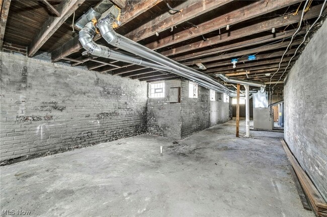 Building Photo - 3438 E 140th St