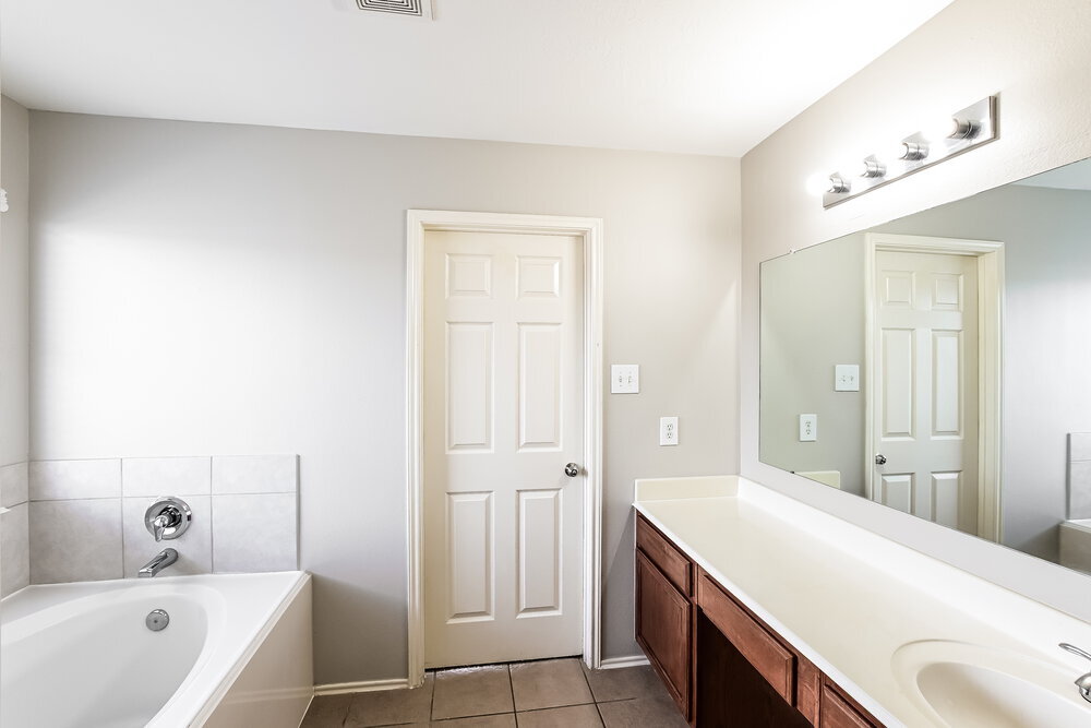 Building Photo - 24014 Blossom Crest Ln
