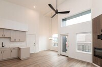 Building Photo - Colorado Apartment Unit 4