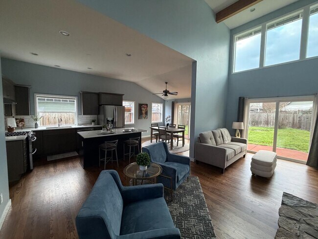 Building Photo - 160 Vintage Cir