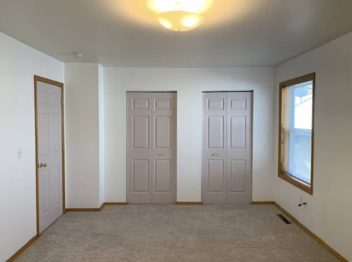 Bedroom 2 - 414 W Babcock St, Unit 1