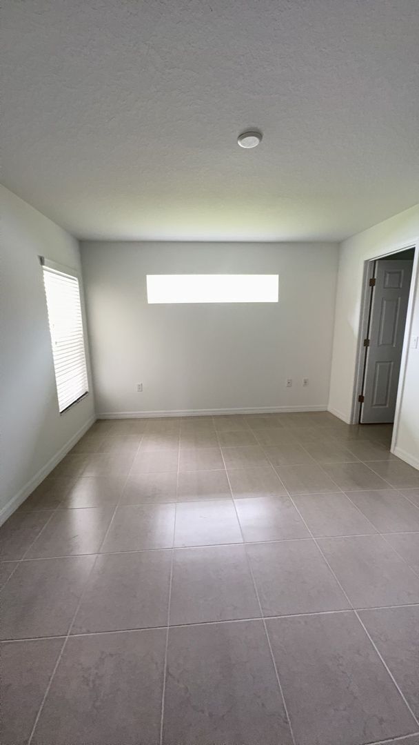 Building Photo - BRAND NEW Beautiful 4-bedroom, 3-bathroom ...