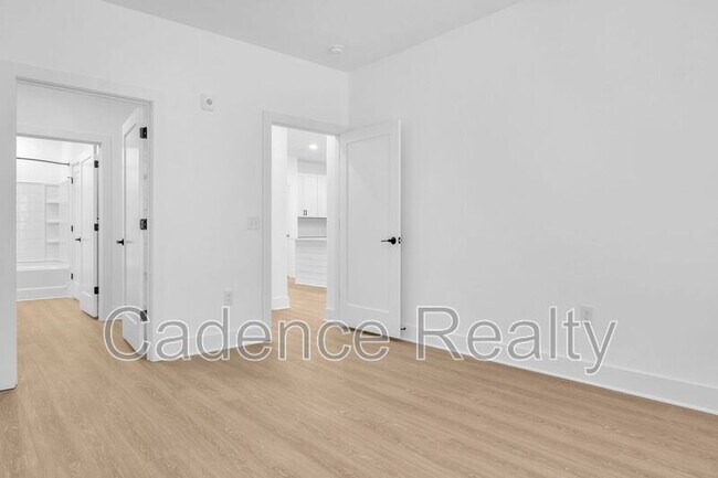 Building Photo - 610 S Kerr Ave