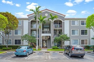 Building Photo - 6841 SW 44th St