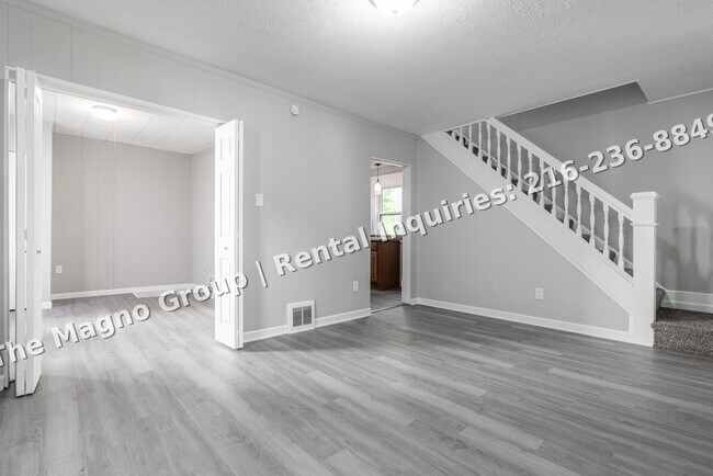 Building Photo - 312 Upland Ave