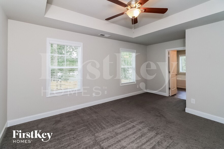 Building Photo - 6690 Sawnee Way