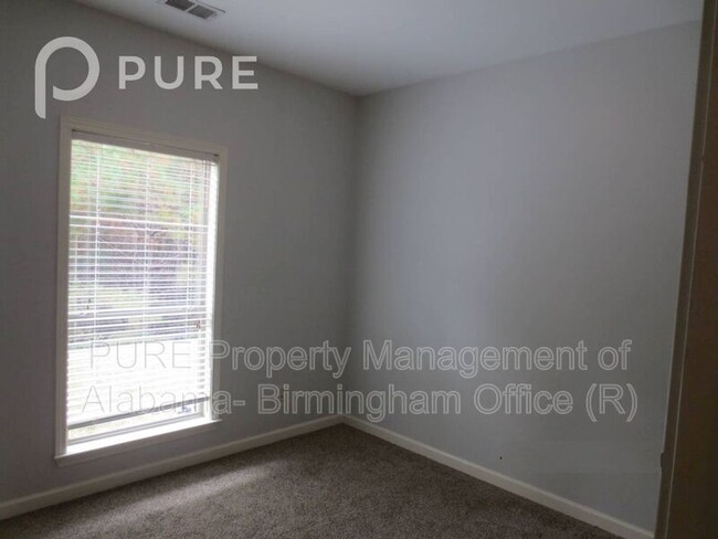 Building Photo - 794 Forest Lakes Dr