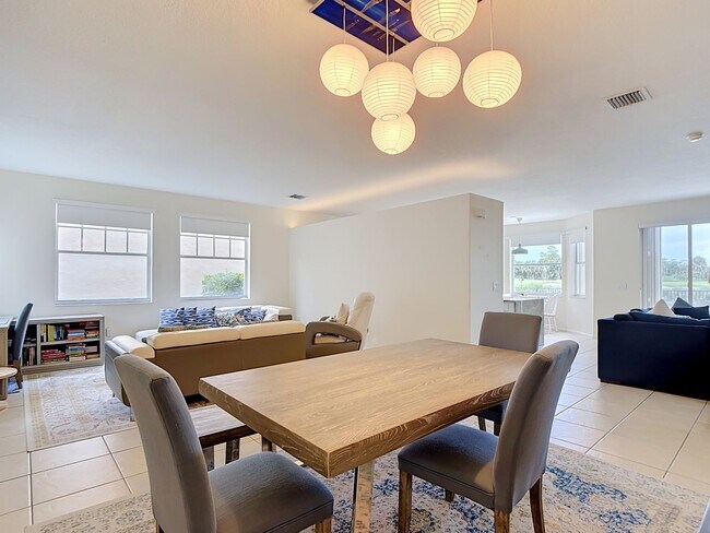 Building Photo - Beautiful Home for Rent in Royal Palm Beach!
