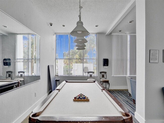 Building Photo - 11930 N Bayshore Dr