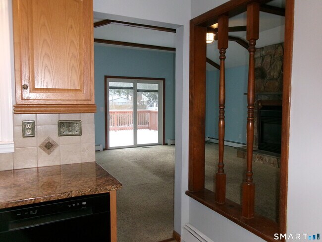 Building Photo - 36 Tina Cir