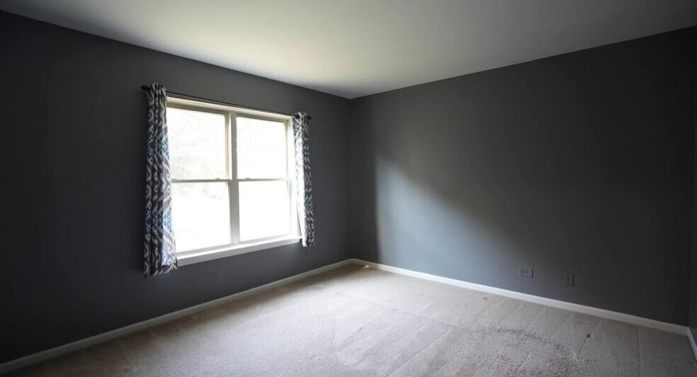 Building Photo - 104 Glengarry Dr