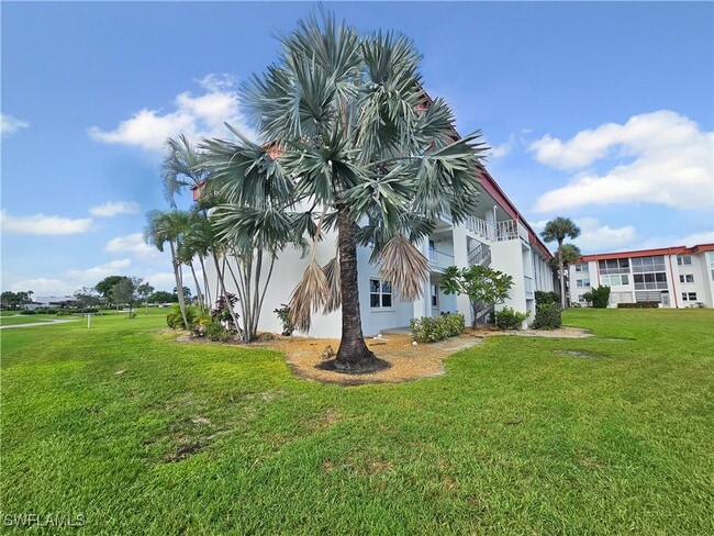 Building Photo - 1700 Pine Valley Dr