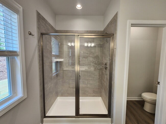 Building Photo - 5265 Wexford Ln