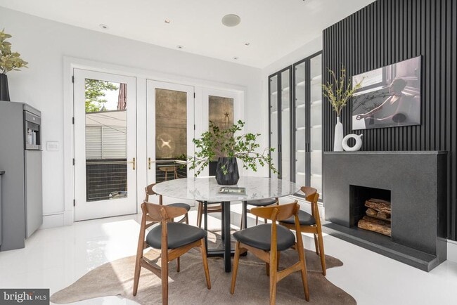 Building Photo - 1604 13th St NW