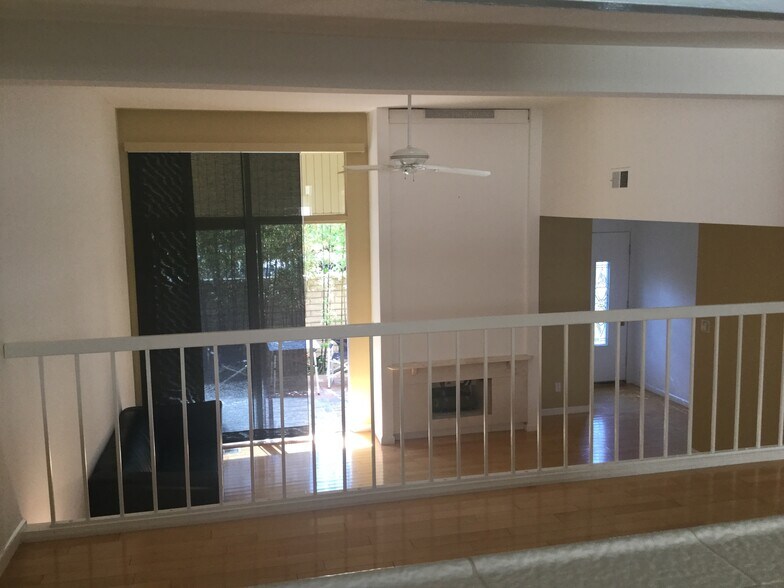 Building Photo - 4723 La Villa Marina Ln