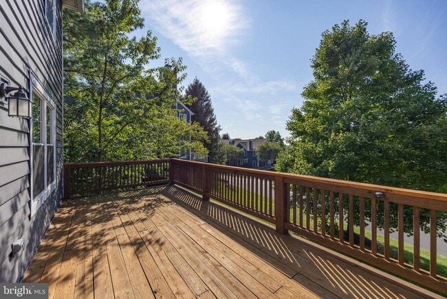 Building Photo - 112 Whistling Swan Ln