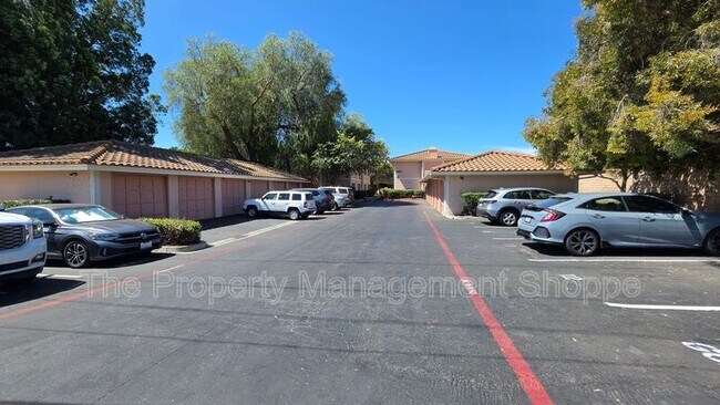 Building Photo - 234 S Steckel Dr