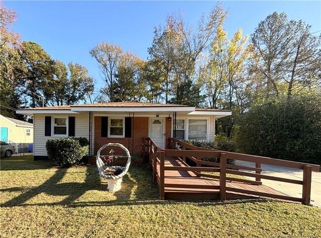 Primary Photo - 931 Fleetwood Dr