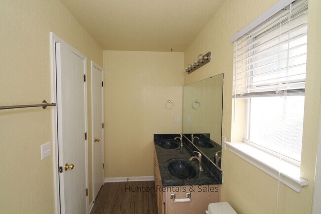 Building Photo - Awesome Three-Bedroom Across From Maxdale ...