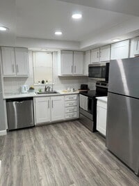 Building Photo - 2541 Aragon Blvd