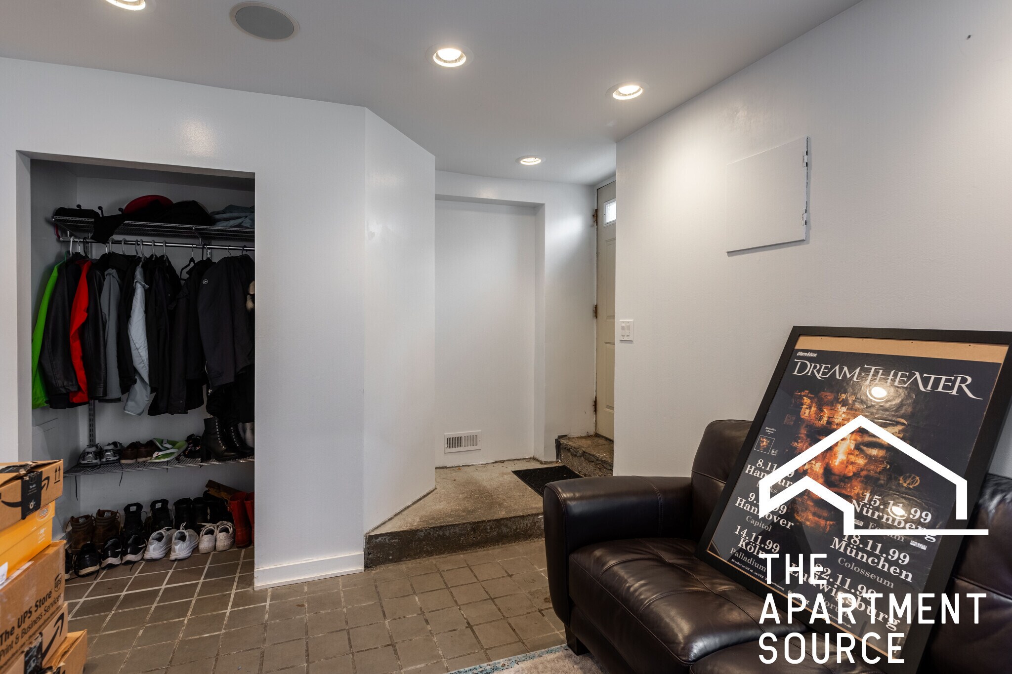 Building Photo - 1939 N Winchester Ave