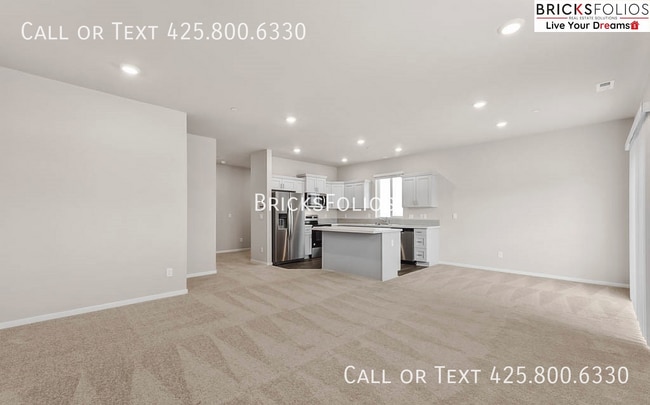 Building Photo - 4205 Pronghorn Pl