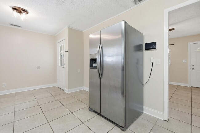 Building Photo - 20 Kohler Dr