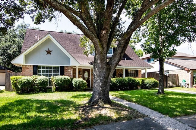 Building Photo - 505 Heathgate Dr