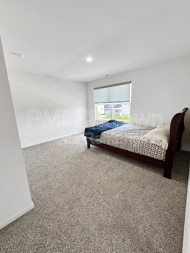 Building Photo - 765 Kentshire Cir