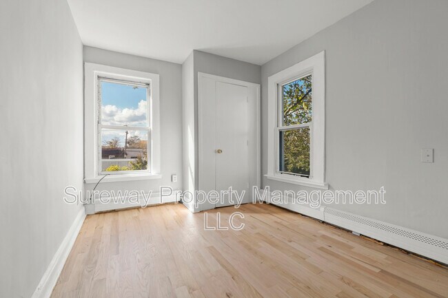 Building Photo - 93 N Broadway