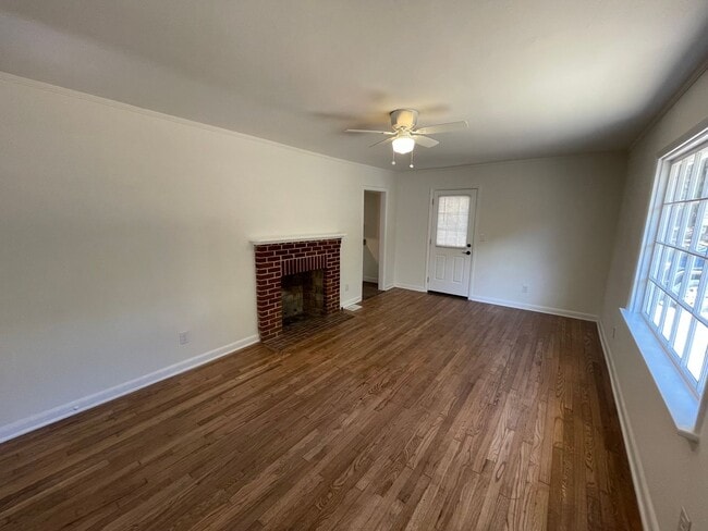 Building Photo - Updated 3/1 House in South Rome- $1,295