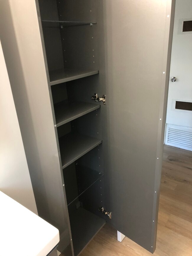 Bathroom # 4 - 3314 Treehaven Dr