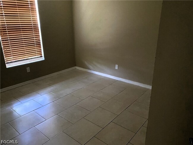 Building Photo - 5212 3rd St W