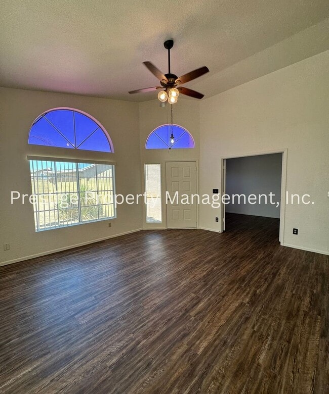 Building Photo - 3093 W Placita De La Roseta