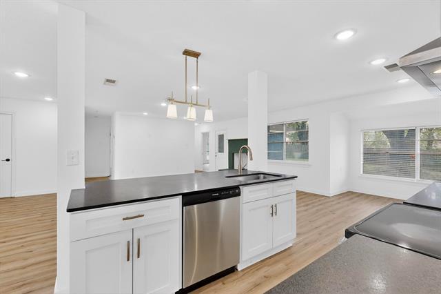 Building Photo - 400 Casa Bello Ct