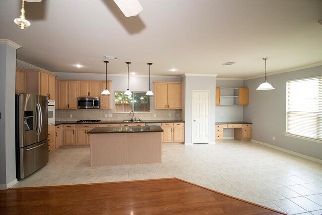 Building Photo - 21534 Pointed Oak Ln