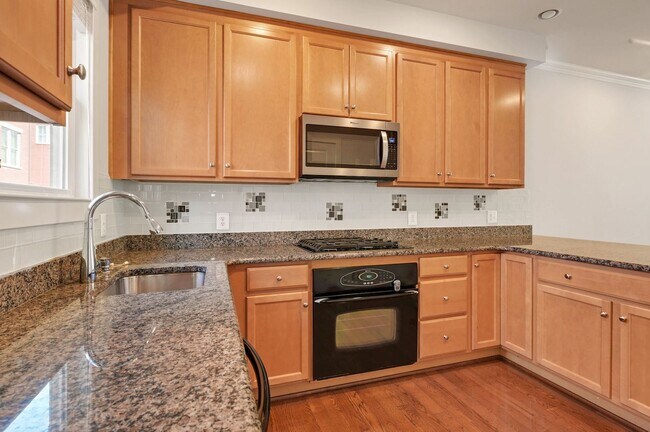 Building Photo - 3 bedroom 2.5 bathroom TownHome // Brookland//Garage Parking & Rooftop Deck