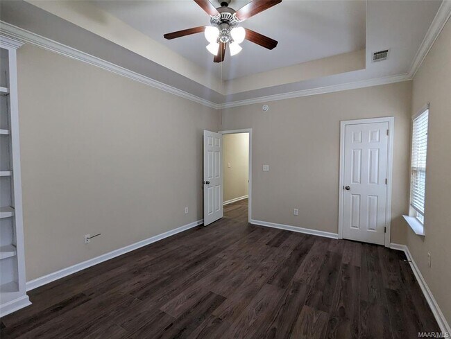 Building Photo - 8924 Cotswold Ct